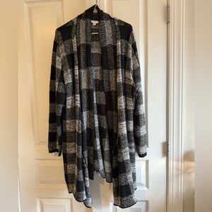 Time and Tru Monochrome Knit Sweater